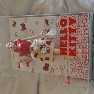 HELLO Kitty Barbie Doll, NEW